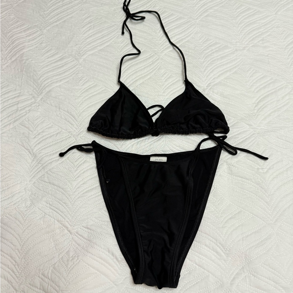 Tango Rae Women’s Black High-cut 2 Piece Bikini Swimsuit. Size M